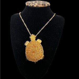 Elegant Gold tone wired Turtle Pendant Necklace